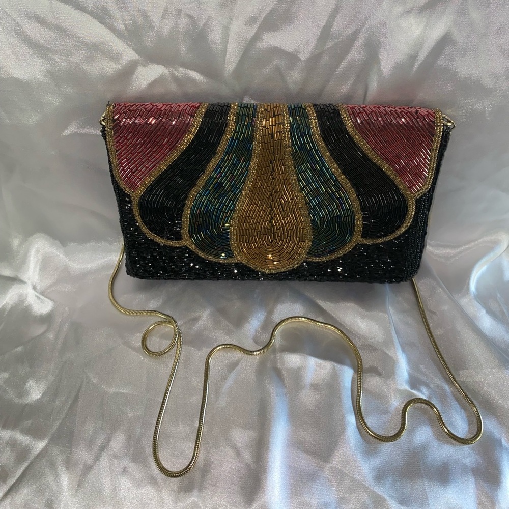 Regale Vintage Clutch